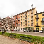 1 B&Business Torino - Lingotto Fiere, Cto Hospital & Metro Spezia A 5\'