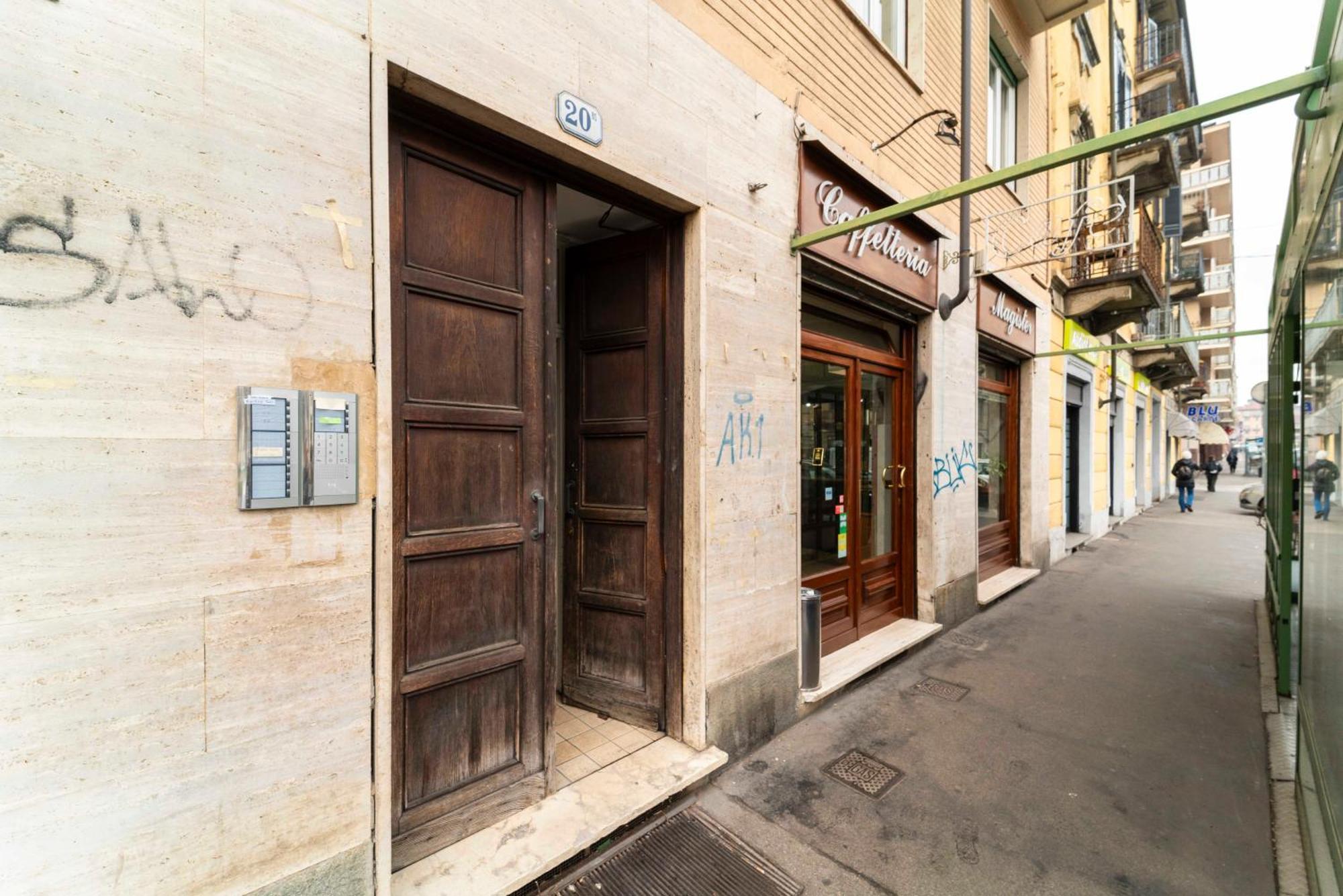 1 B&business - Lingotto Fiere, Cto Hospital & Metro Spezia A 5' Appartement Turin