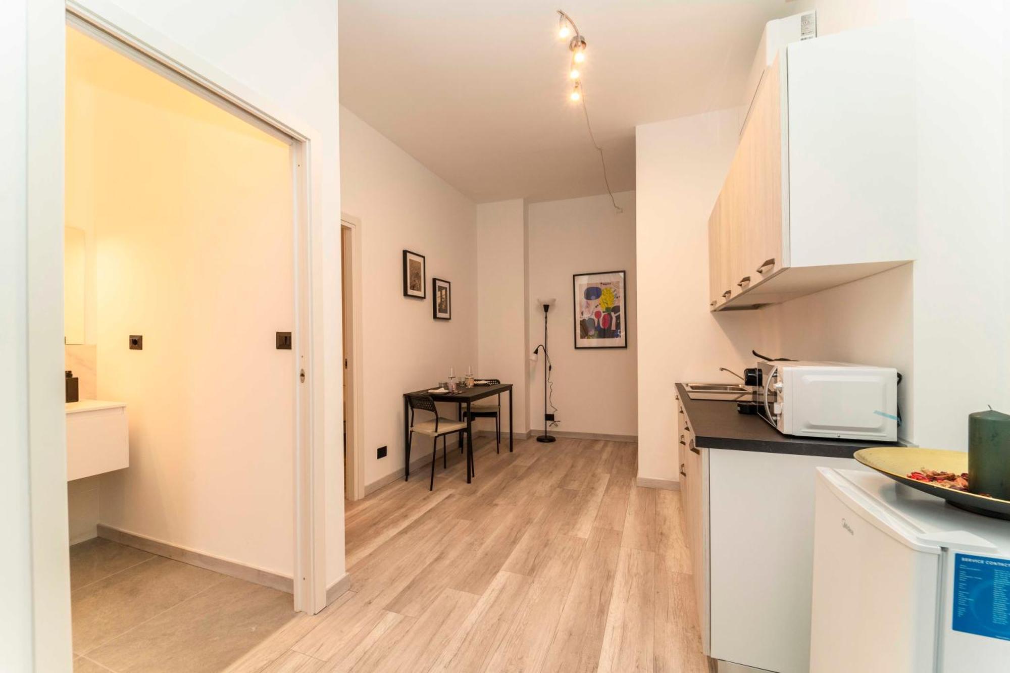 1 B&business - Lingotto Fiere, Cto Hospital & Metro Spezia A 5' Appartement